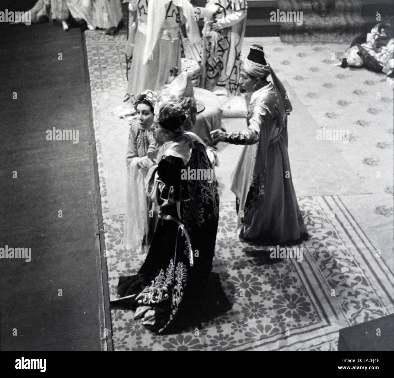 Aufführung Im Opernhaus in Rom; Italienischen 1940er Jahre. Leistung an der Oper in Rom; Italien der 1940er Jahre. Stockfoto