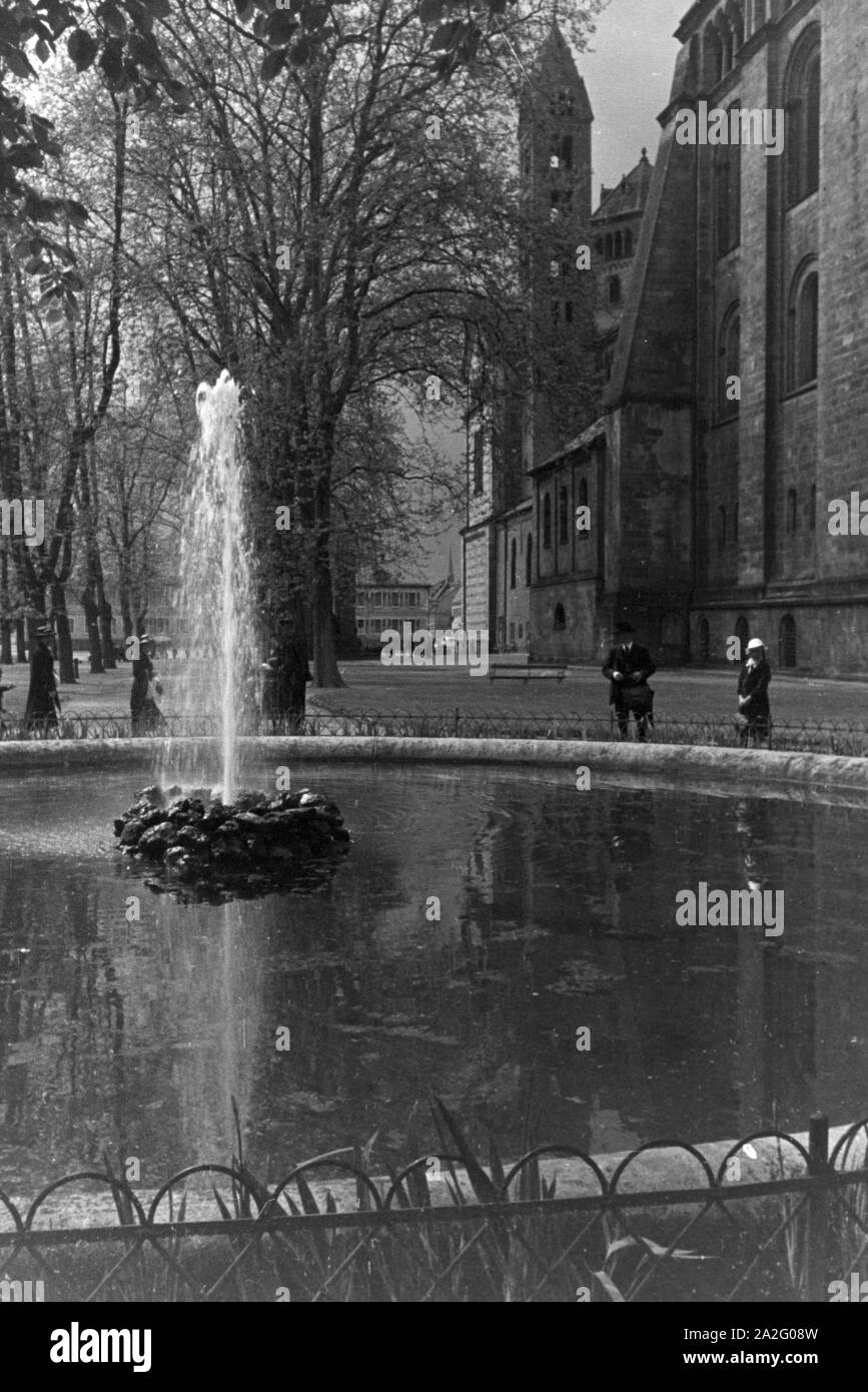Ein Ausflug zum Speyerer Dom, Deutsches Reich 30er Jahre. Ein Ausflug zu den Speyerer Dom; Deutschland 1930. Stockfoto
