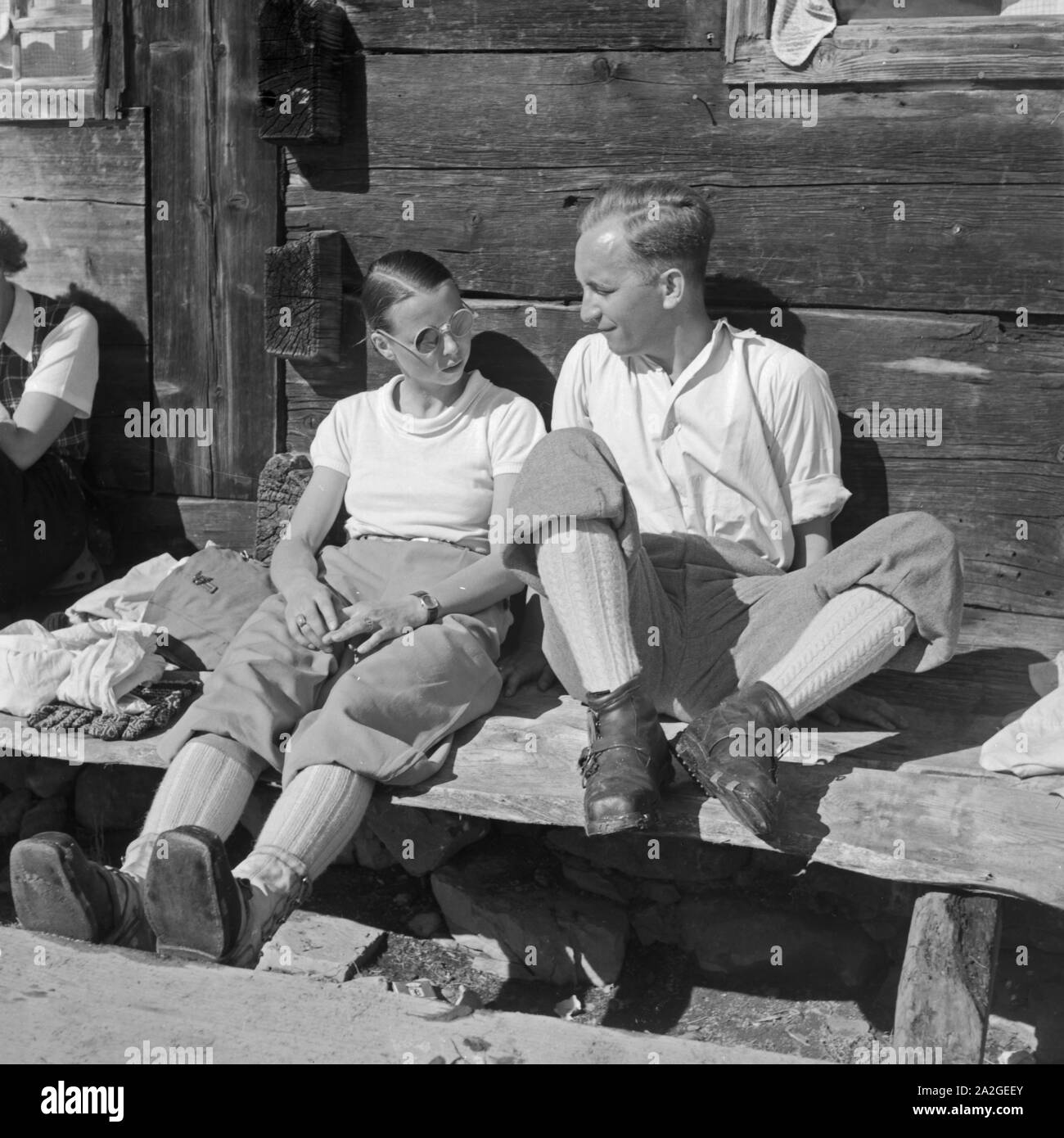 Skiausflug Nach Immenstadt Im Allgäu, Deutschland 1930er Jahre. Skiurlaub in Immenstadt im Allgäu Bereich, Deutschland der 1930er Jahre. Stockfoto