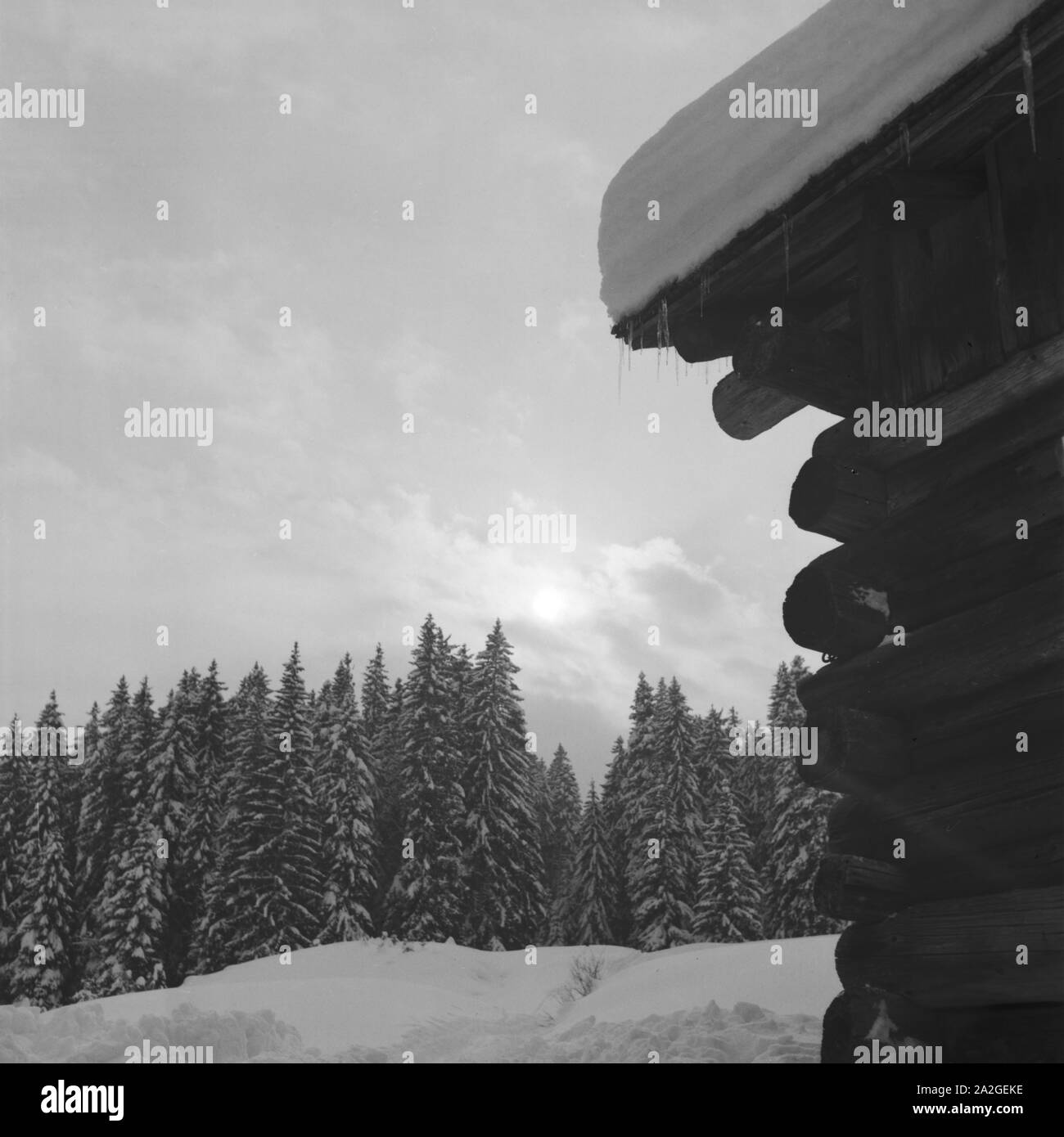 Skiausflug Nach Immenstadt Im Allgäu, Deutschland 1930er Jahre. Skiurlaub in Immenstadt im Allgäu Bereich, Deutschland der 1930er Jahre. Stockfoto