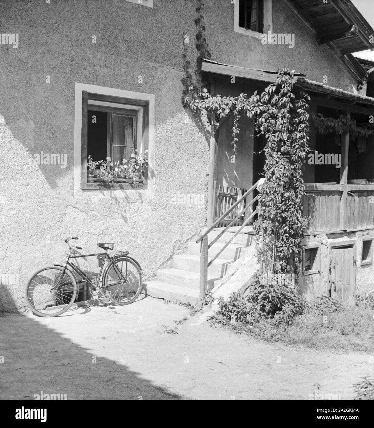 Ein Ausflug nach Pille in Tirol, Deutsches Reich 30er Jahre. Eine Reise nach Pille in Tirol, Deutschland 1930. Stockfoto