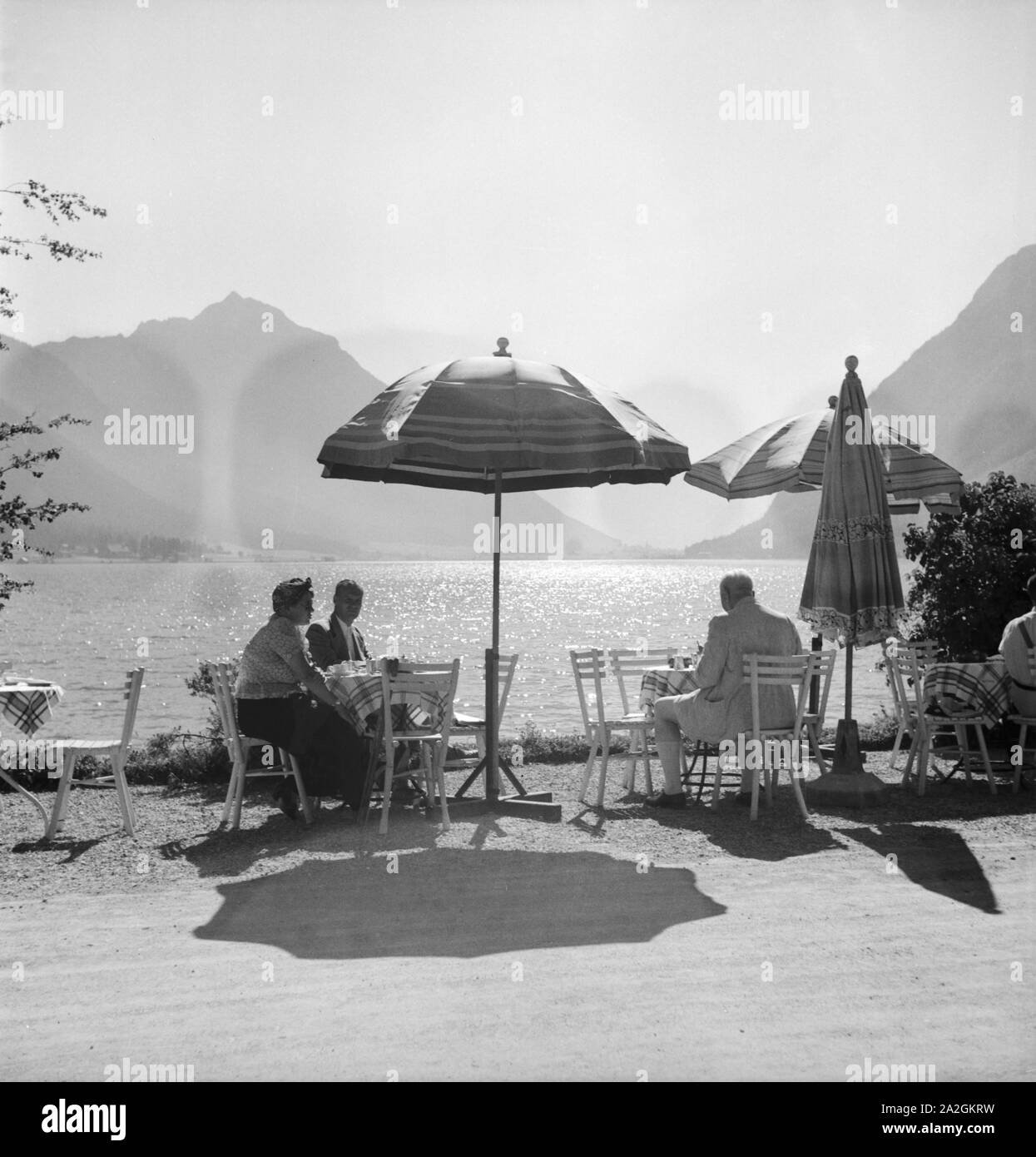 Ein Ausflug Zum Achensee in Tirol, 1930er Jahre Deutsches Reich. Ein Ausflug zum Achensee in Tirol, Deutschland der 1930er Jahre. Stockfoto