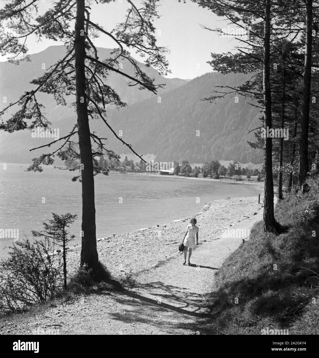 Ein Ausflug Zum Achensee in Tirol, 1930er Jahre Deutsches Reich. Ein Ausflug zum Achensee in Tirol, Deutschland der 1930er Jahre. Stockfoto