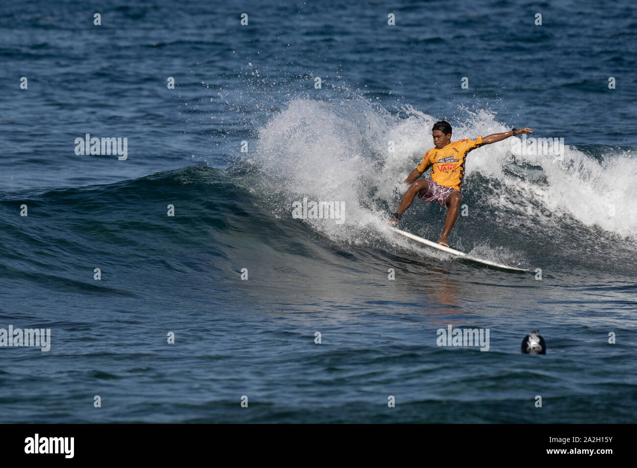 Ein Surfer in der Philippine National surfen Meisterschaften auf Wolke 9, Siargao, Philippinen Stockfoto
