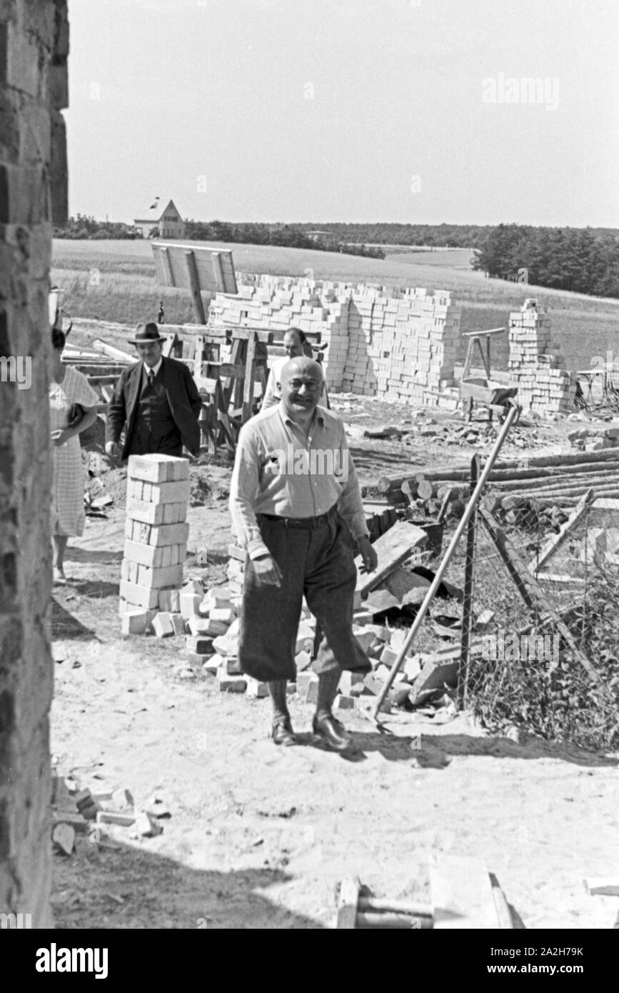 Alltagsszenen einer Stuttgarter Familie, Deutsches Reich 30er Jahre. Szenen aus dem Alltag einer Familie in Stuttgart, Deutschland 1930. Stockfoto