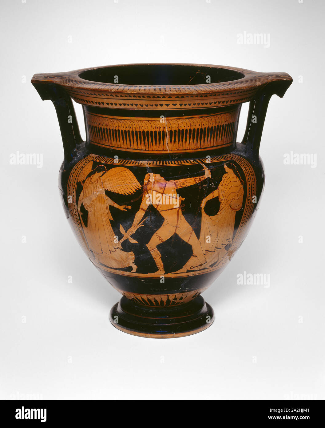 Column-Krater (Schüssel), ungefähr 460 v. Chr., zurückzuführen auf ein Mitglied der Früheren manieristischen Gruppe, Griechisch, Athen, Athen, Terracotta, in der Rot-Abbildung Technik eingerichtet, 46,5 × 45,6 × 38 cm (18 1/4 x 18 × 15 in Stockfoto