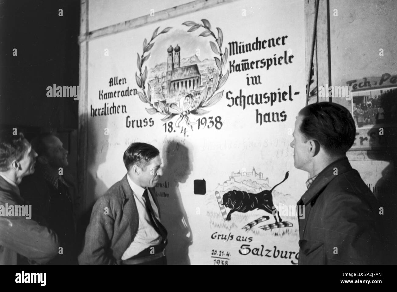 Ein 206 im Theater in der Josefstadt, Wien, Deutsches Reich 30er Jahre. Visitation der Wiener Theater in der Josefstadt, Deutschland 1930. Stockfoto