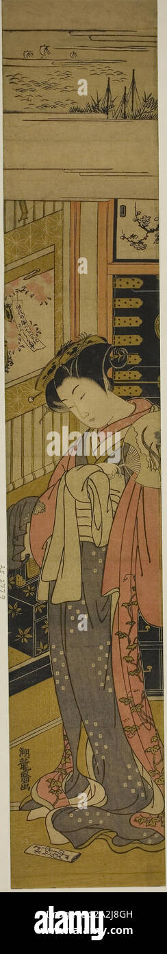 Der Kurtisane Kaoru von Chojiya auf einen Liebesbrief auf dem Boden suchen, C. 1773/75, Isoda Koryusai, Japanisch, 1735-1790, Japan, Farbe holzschnitt, hashira-e, 26 3/8 x 4 5/8 Zoll Stockfoto