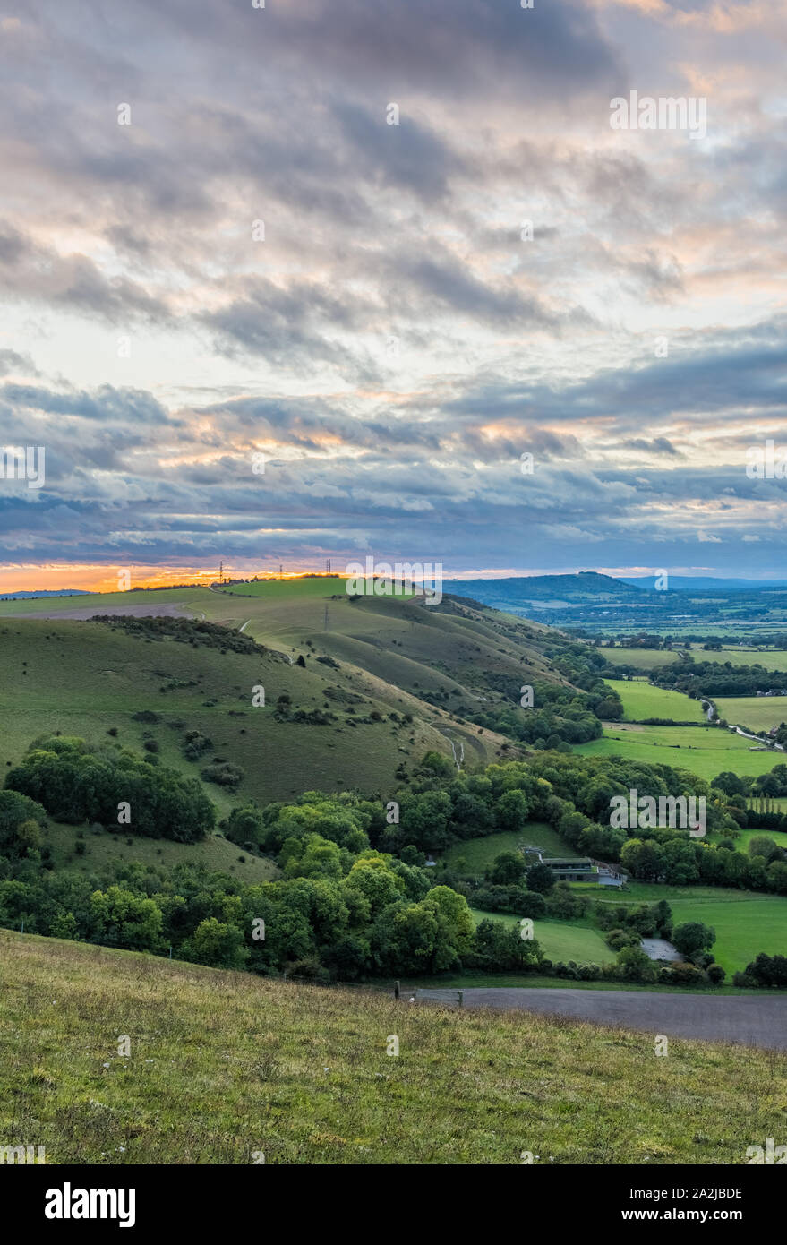 Querformat von Devil's Dyke Parkplatz von Hügeln in der South Downs in der Mid Sussex Bezirk West Sussex, England, UK. Porträt. Stockfoto