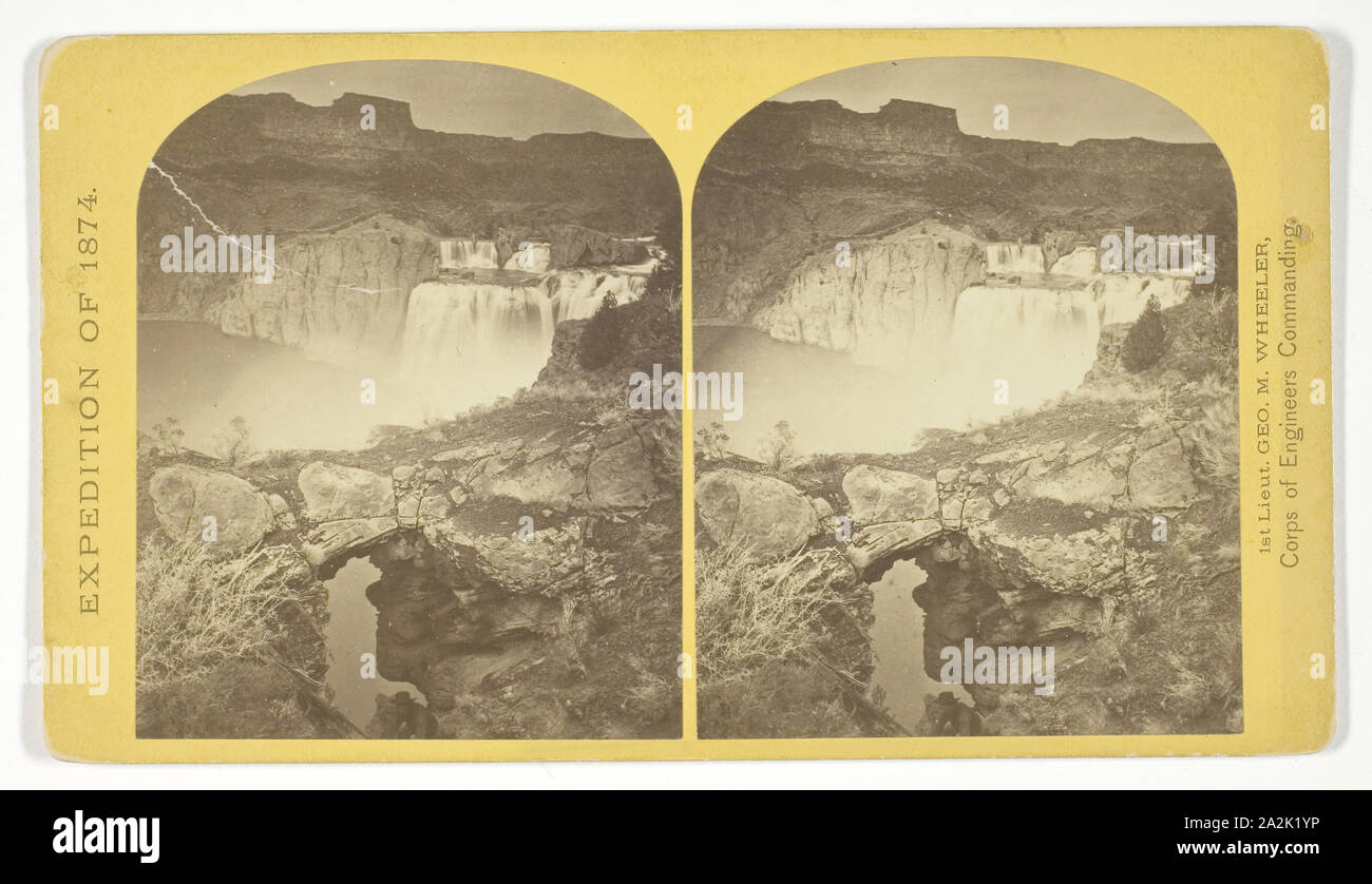 Shoshone Falls, Snake River in Idaho. Gorge und natürliche Brücke, im Vorder- grund, 1874, Timothy O'Sullivan (American, geboren in Irland, 1840 - 1882), von George Wheeler für den Krieg Abteilung, Korps der Ingenieure, U.S. Army, Usa, Eiklar drucken, Stereo, Nr. 50 aus der Geographischen der Serie 'Erkundungen und Befragungen West Des 100 Meridian in Betrieb genommen Stockfoto