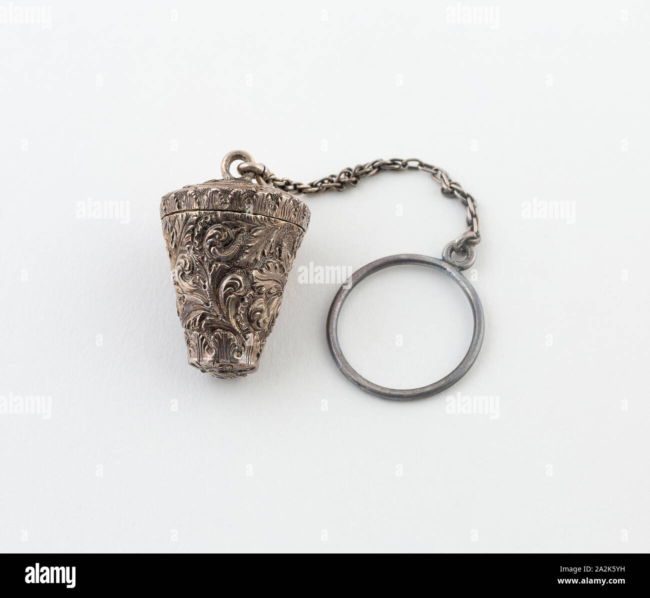 Thimble-Shaped Vinaigrette, C. 1840, eventuell England, England, Silber und vergoldet, H.: 2,5 cm (1 in. Stockfoto