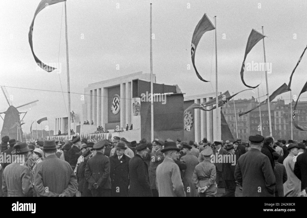 Parteiveranstaltung der NSDAP und HJ 1936 Reichssieger, Deutschland 1930er Jahre. Nsdap-Veranstaltung für die Hitlerjugend Reichssieger Wettbewerb 1936, in Deutschland 1930. Stockfoto