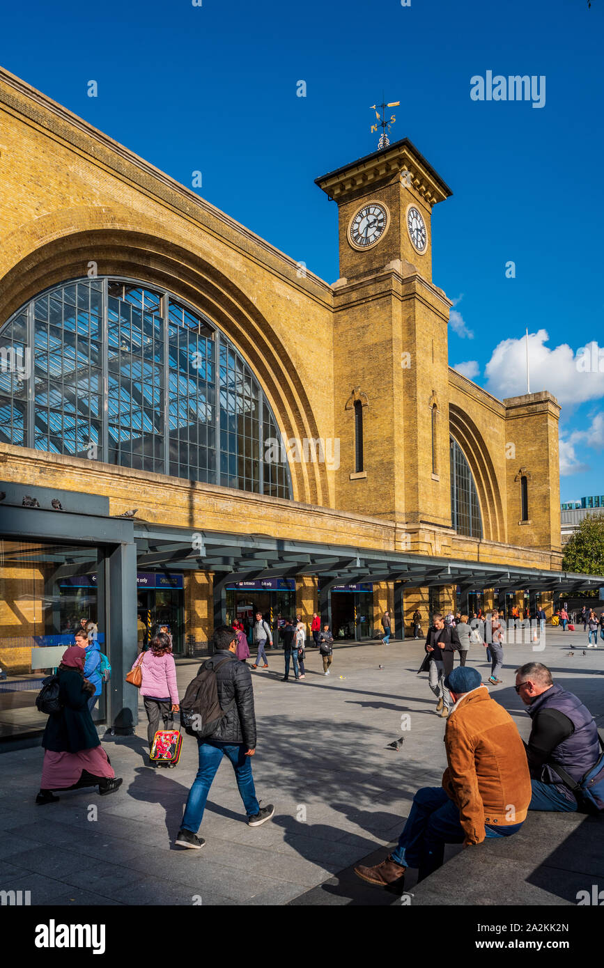 Der Bahnhof Kings Cross in London, der vor der London Kings Cross Station, eröffnet 1852. Stockfoto