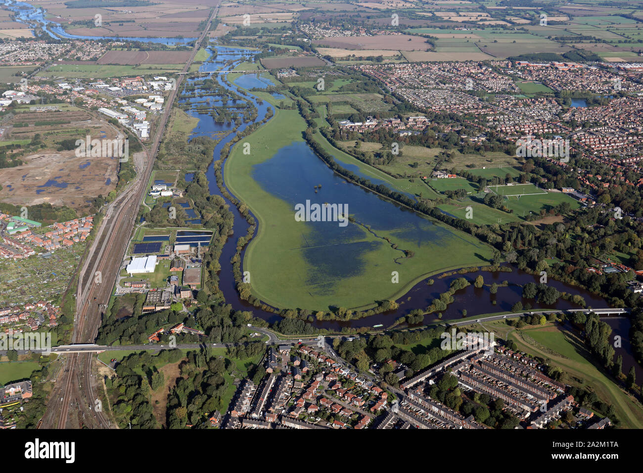 Luftaufnahme der Clifton Park Hospital und den Fluss Ouse Hochwasser an Rawcliffe, York, Großbritannien Stockfoto