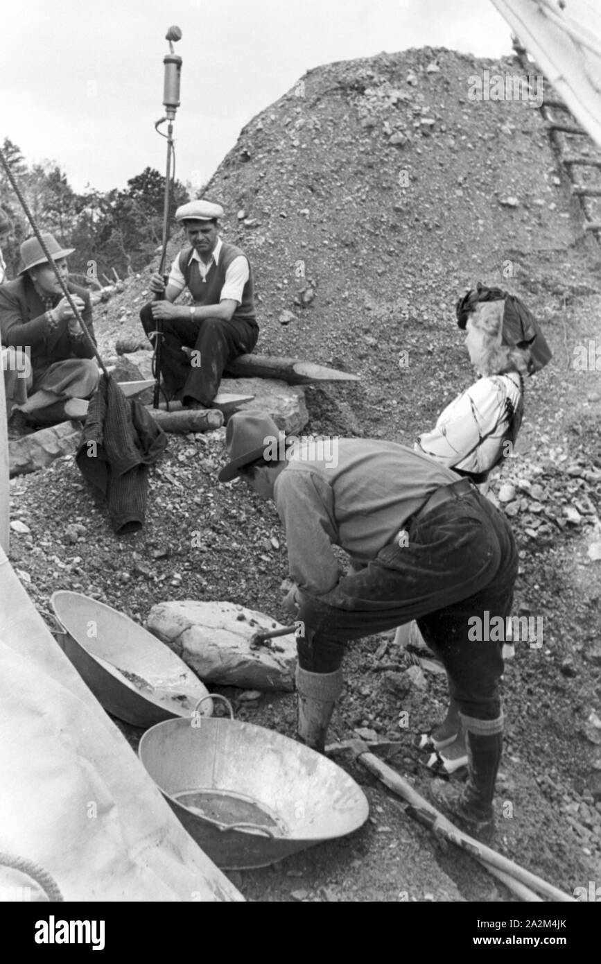 Dreharbeiten für den Film "Gold in New Frisco', Deutsches Reich 30er Jahre. Dreharbeiten für den Film "Gold in New Frisco", Deutschland 1930. Stockfoto