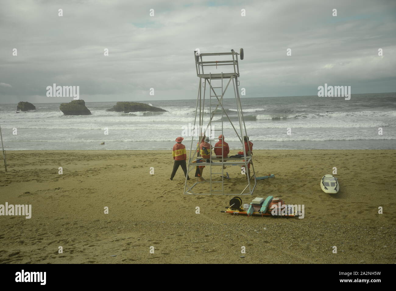 Rescue Team an einem Strand im Südwesten Frankreichs, pasakdek Stockfoto