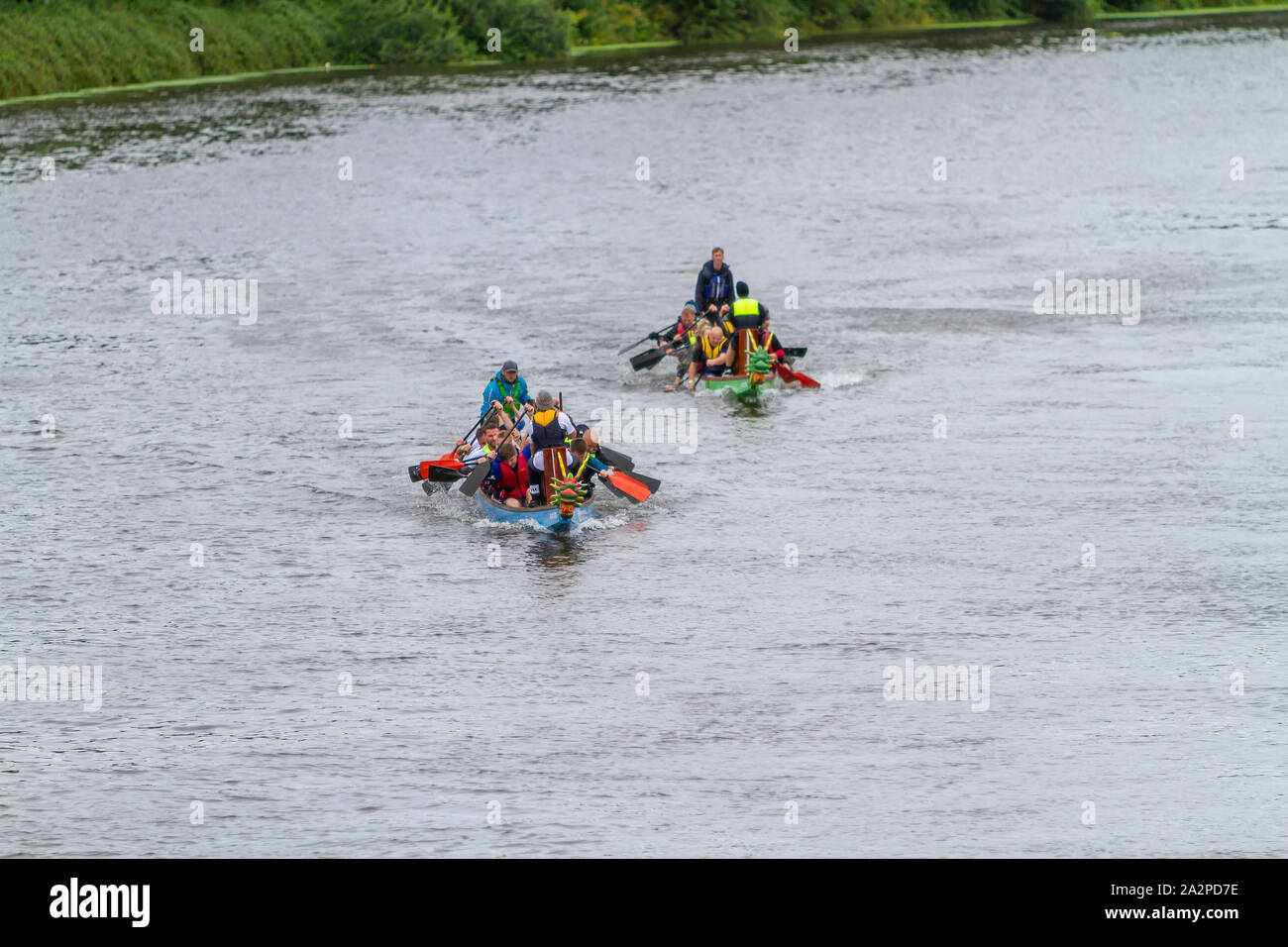 Drachenbootrennen 2019 in St Rocco's Hospiz, am Ruderverein in Warrington, Cheshire, England Stockfoto