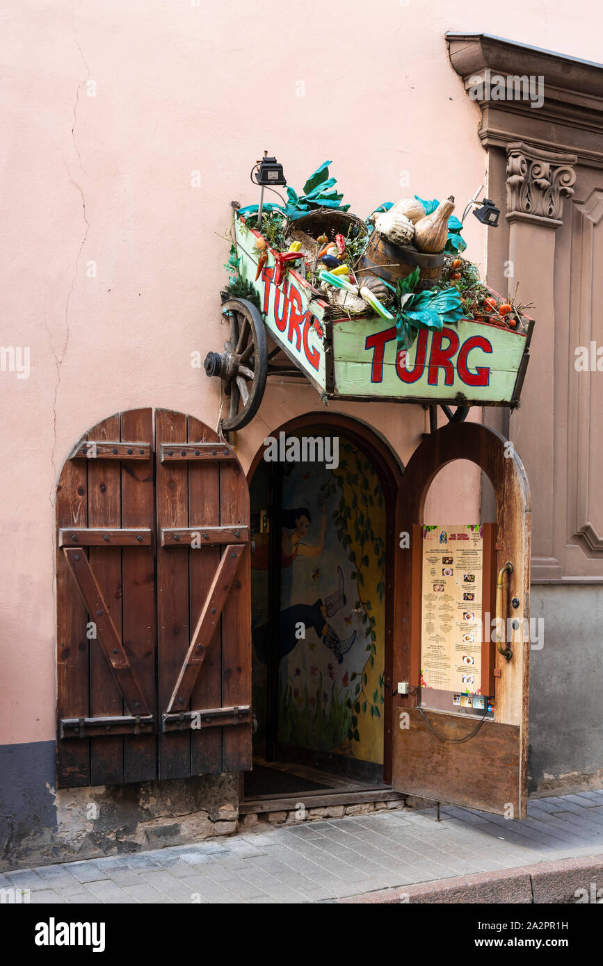 Eine Turg markt Shop in der Altstadt von Tallinn, Estland. Stockfoto