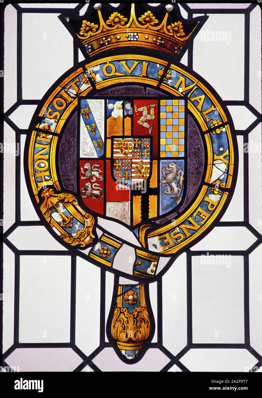 Unbekannt (Englisch), Wappen von Henry Stanley, Earl of Derby, 1589/1593, Glasmalerei: Topf Metall; Glas weiss mit silbernen Fleck und Emaille, 28 1/4 x 16 1/4 in. (71,8 x 41,3 cm Stockfoto