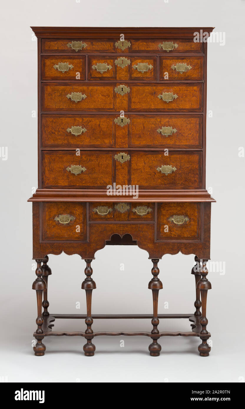 Maser Furnier Stockfotos Und Bilder Kaufen Alamy