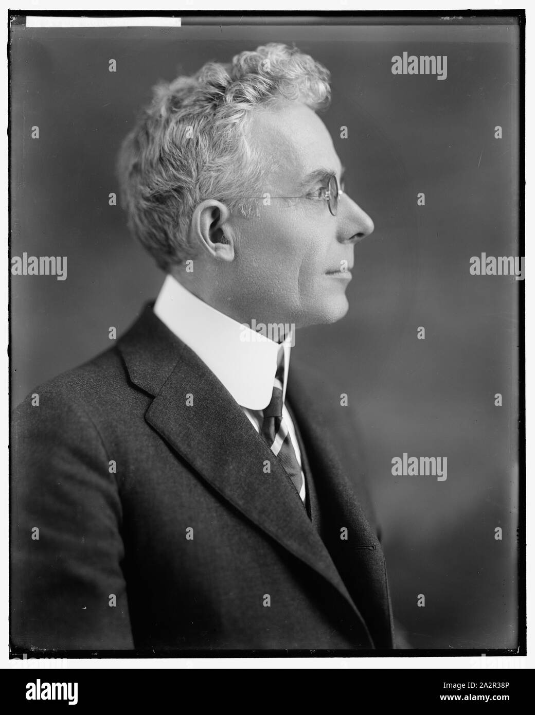 ROUTZAHN, z. B. Stockfoto