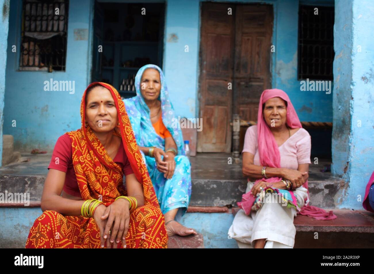 Lokale indische Frauen sitzen Stockfoto