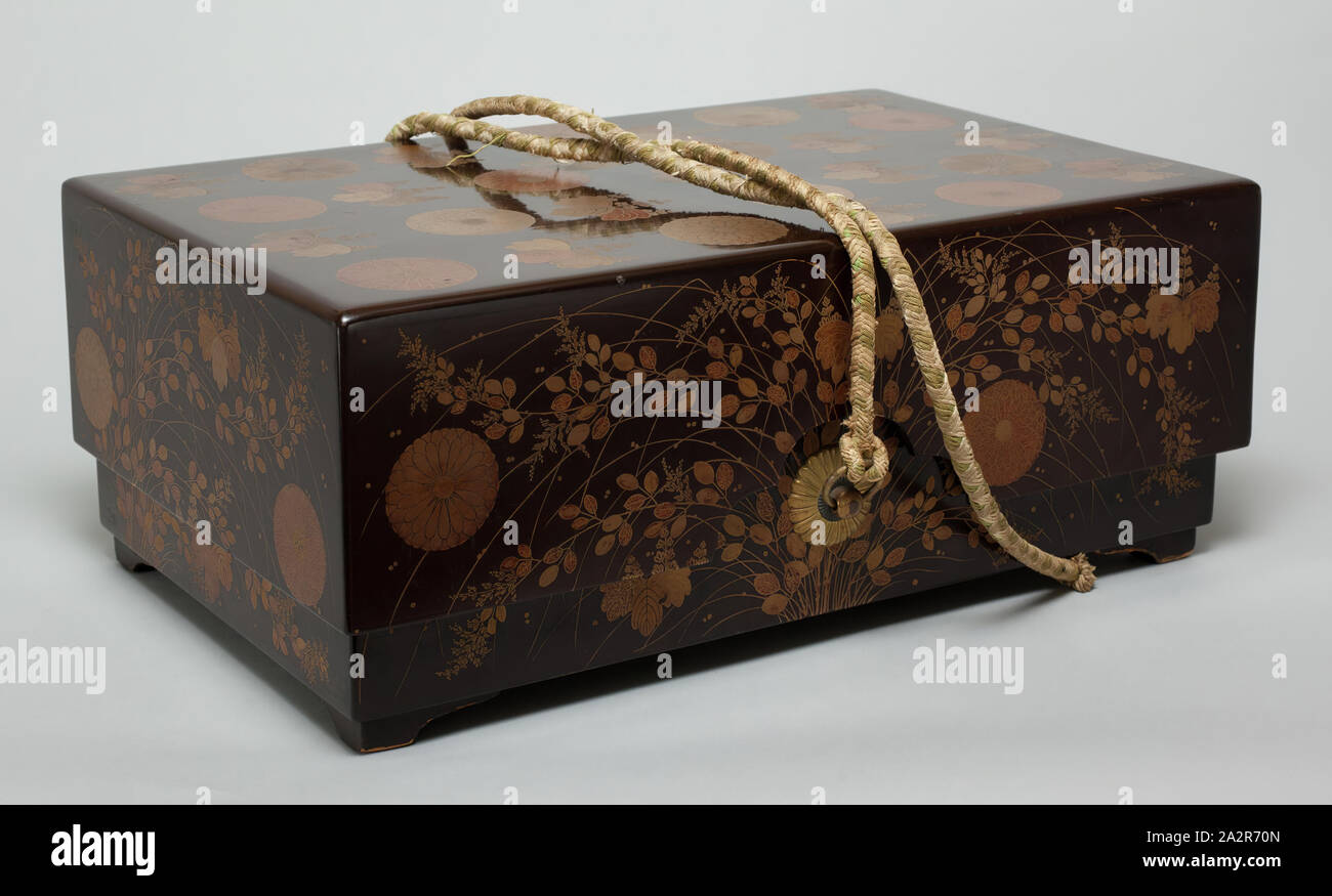 Unbekannt (Japanisch), Dokument, Anfang des 17. Jahrhunderts, Lack und gold Maki-e auf Holz, Gesamt: 7 cm × 17 cm × 11 cm (17,8 × 44,5 × 27,9 cm Stockfoto