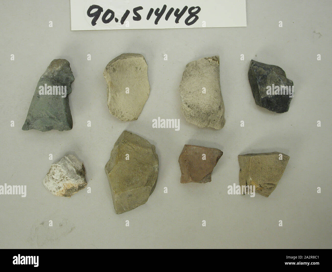 Lava Fragmente, Lava Rock, Lagerung Abmessungen: 3/4 x 3 1/4 x 2 1/4 in. (1,9 x 8,3 x 5,7 cm Stockfoto