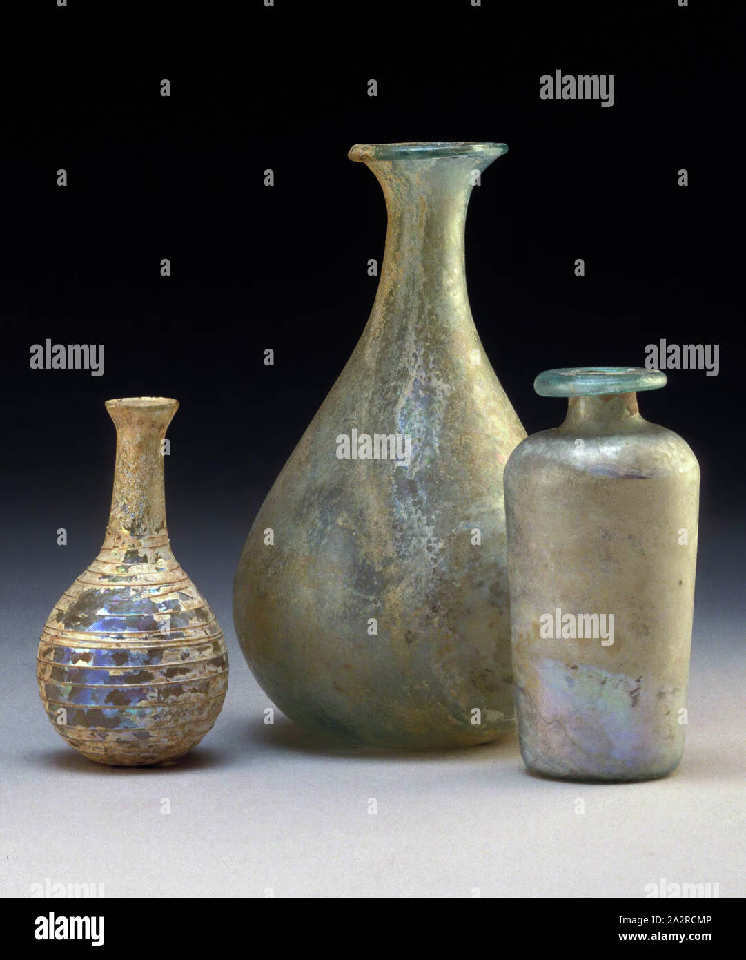 Roman, Flasche, 4. Jahrhundert, Glas, H.6 3 1/2 D. Stockfoto