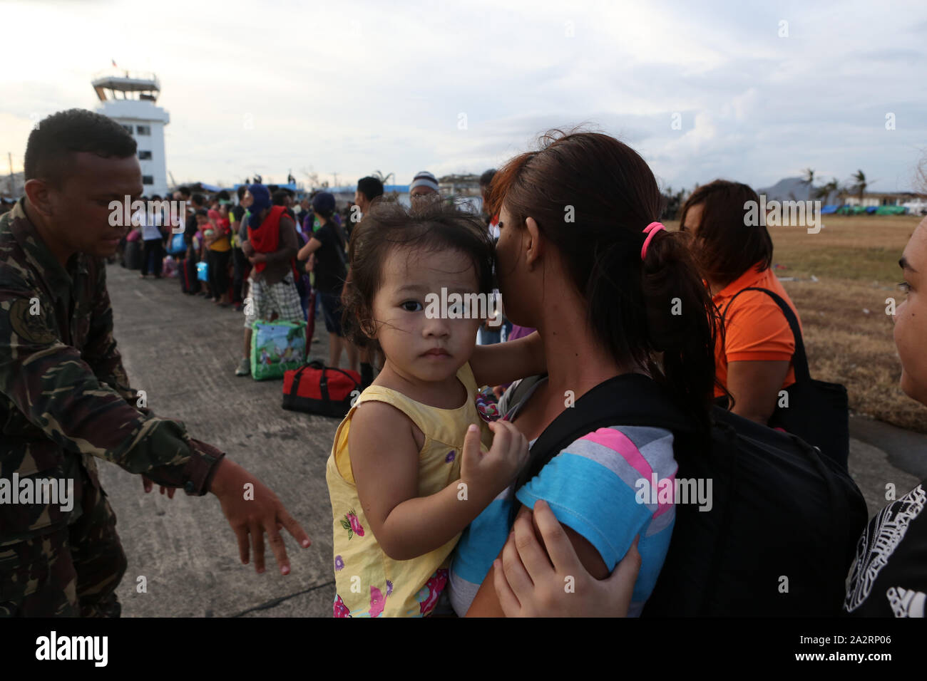 8. November 2013. Tacloban, Philippinen. Taifun Haiyan, wie Super Typhoon Yolanda in den Philippinen bekannt, war einer der intensivsten Tropischer Wirbelsturm Stockfoto