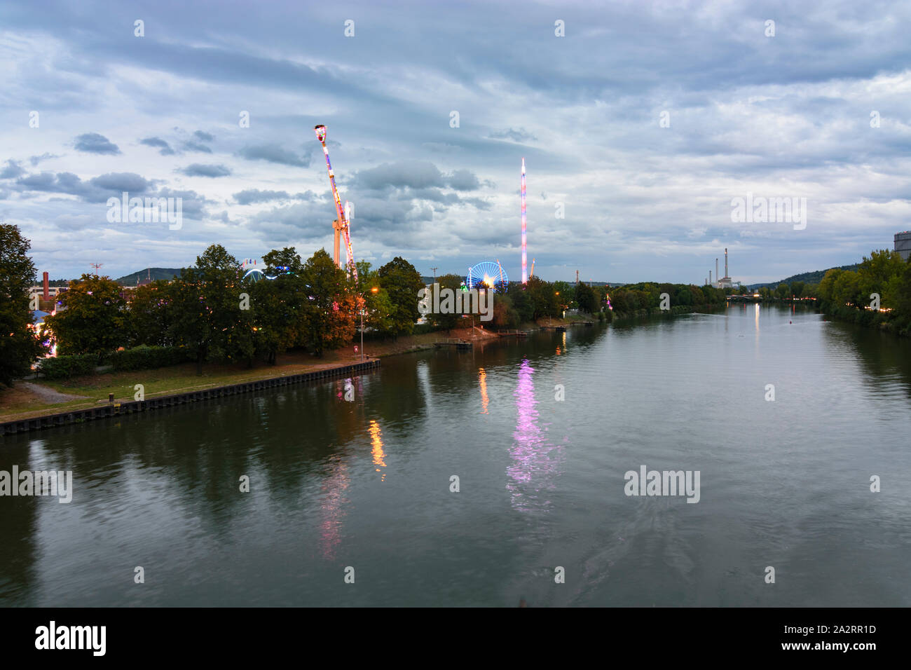 Stuttgart: Cannstatter Volksfest ((Bier Festival, Reisen Kirmes) am Cannstatter Wasen, Neckar in der Region Stuttgart, Baden-Württemberg, Germa Stockfoto