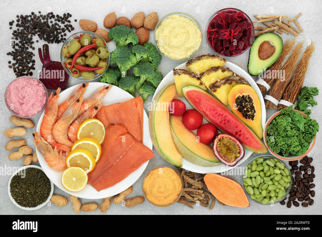 Gesundheit Nahrung für Vitalität & Energie mit Fisch, Obst, Gemüse, Hülsenfrüchte, Nüsse & Kraut in der chinesischen Kräutermedizin verwendet. Stockfoto