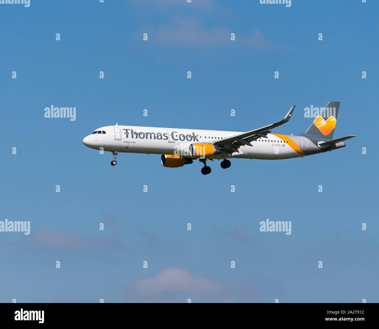Thomas Cook Airbus A321 am Flughafen Newcastle, Großbritannien Stockfoto