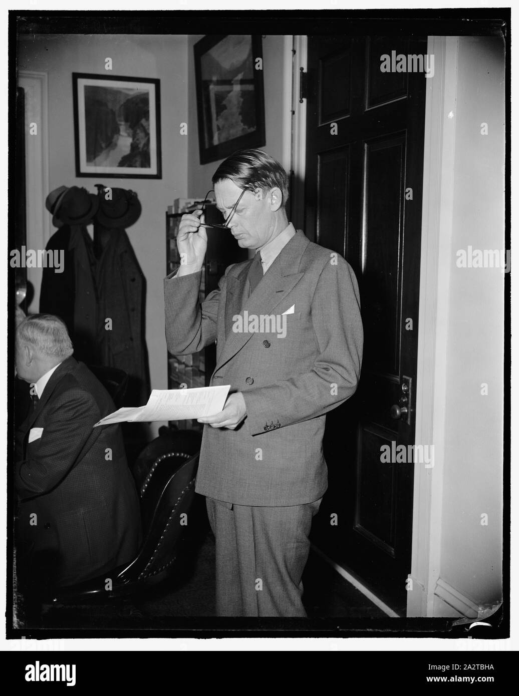 Reklamation Kommissar bezeugt. Washington, D.C., den 30. März. John C. Seite, US-Kommissar der Reklamation, Departement des Innern, war Zeuge heute vor dem Haus Bewässerung und Reklamation Ausschuss. Stockfoto