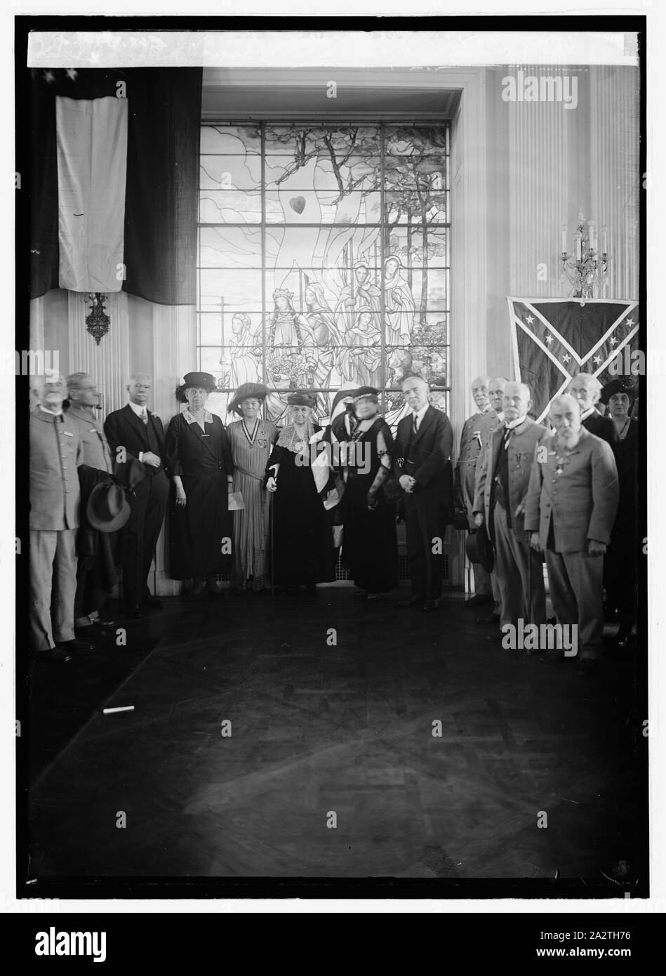 Rotes Kreuz memorial Fenster, 11/1/22. Stockfoto