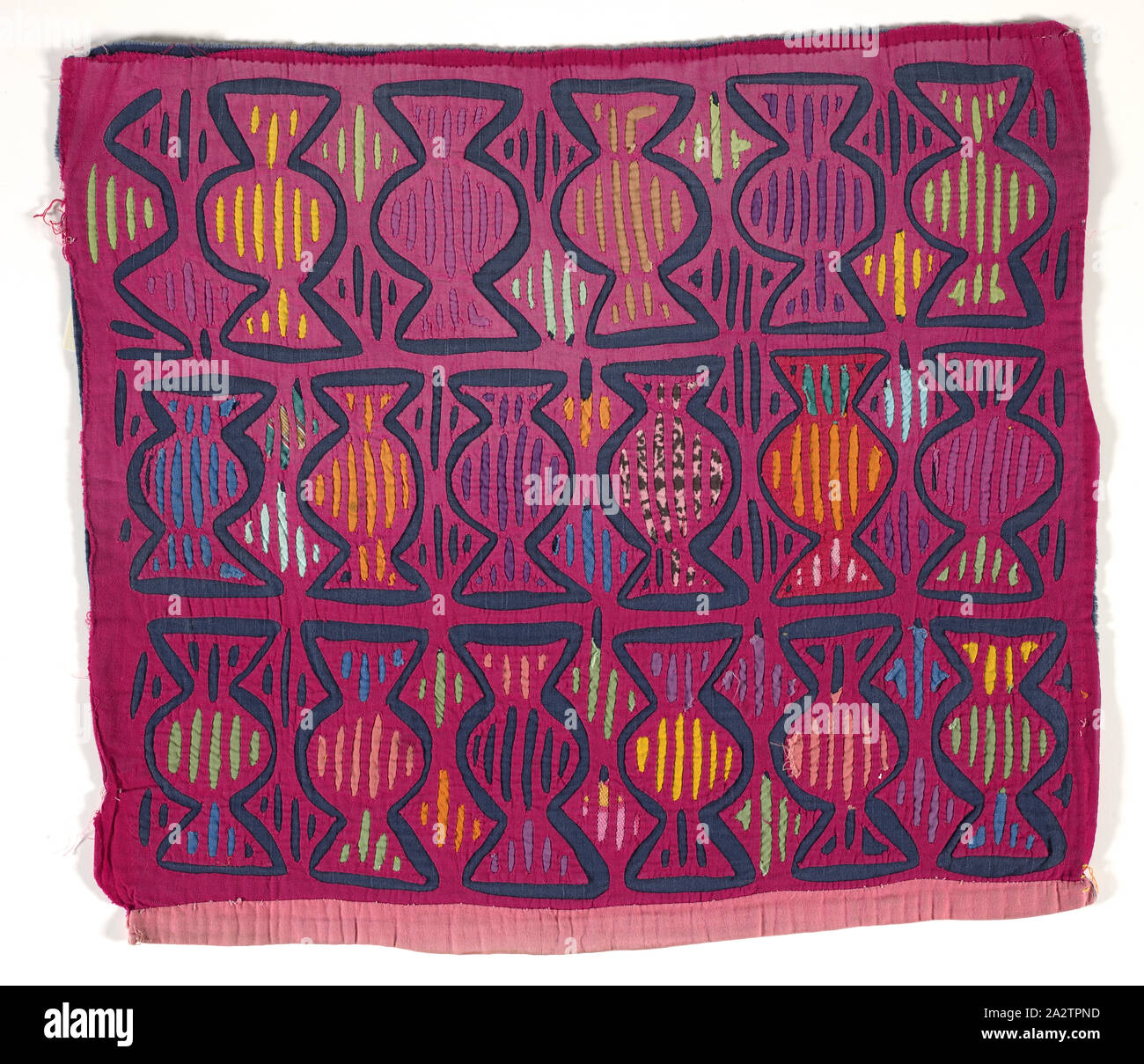 Shirt Panel (Mola), Kuna, ca. 1950 s, applizierten Baumwolle, 17 x 19-1/4-in., Textil und Mode Kunst Stockfoto