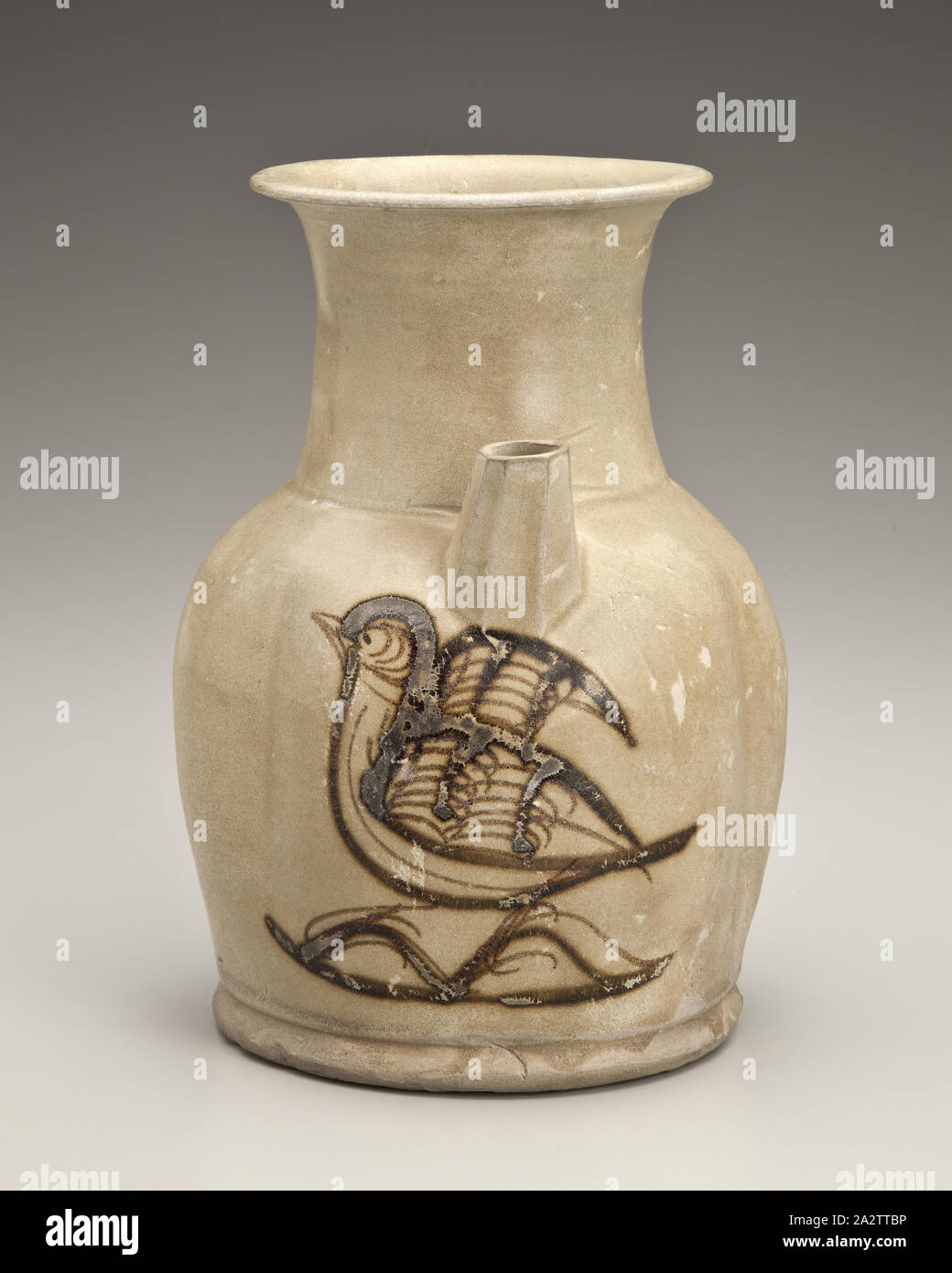 Melone-förmige Ewer mit Vogel Design, Steinzeug (chnagsha Ware), H: 7-3/8-in.-, Asiatische Kunst Stockfoto