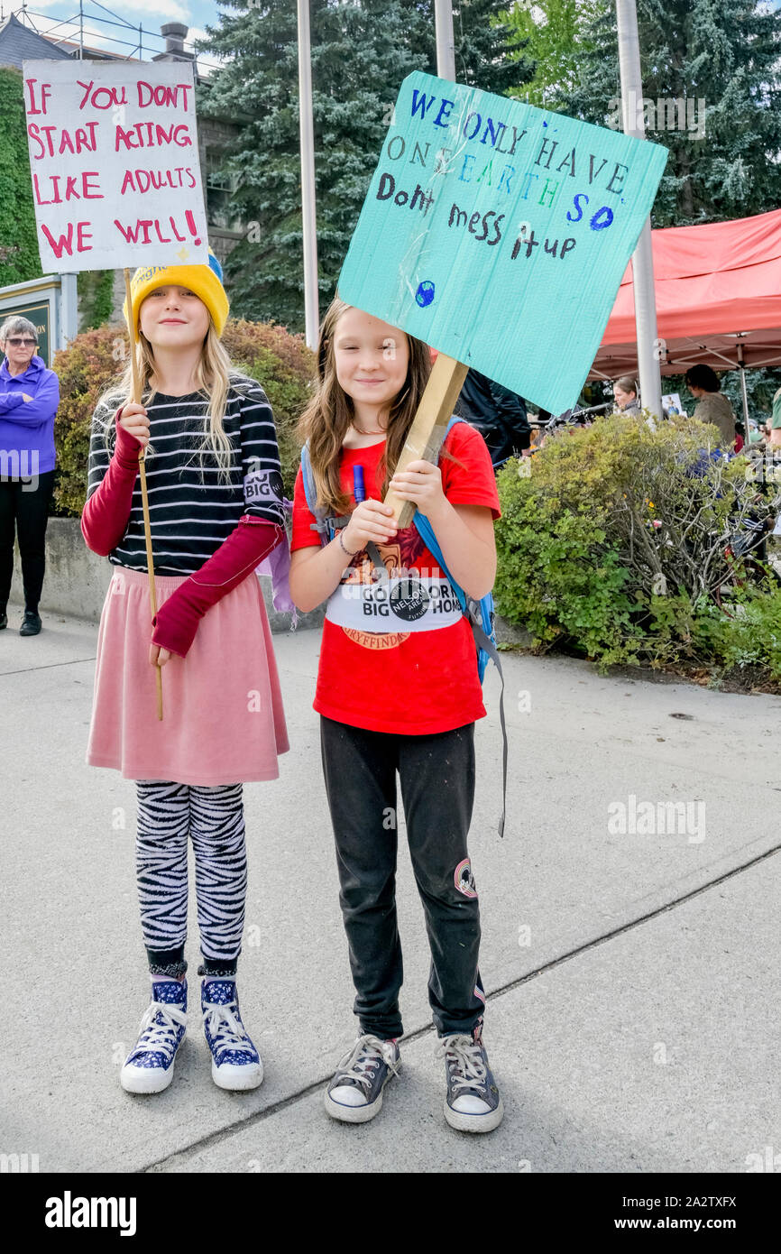 Freitags für künftige Studierende überspringen Schule Klima Streik, Nelson, British Columbia, Kanada zu führen Stockfoto
