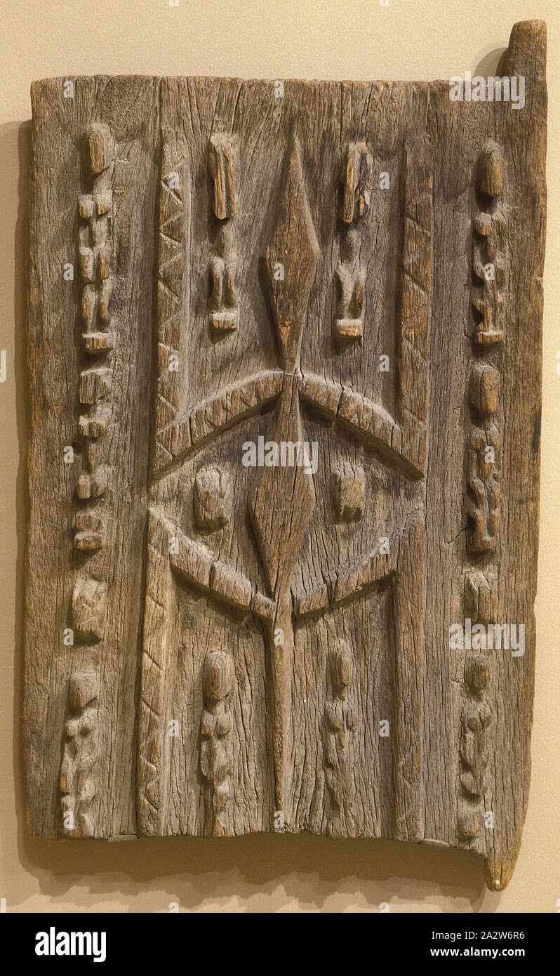 Tür für einen Kornspeicher, Dogon, 1900-1950, Holz, 30-1/2 x 17-1/2 x 2-1/2 in., Afrikanische Kunst Stockfoto