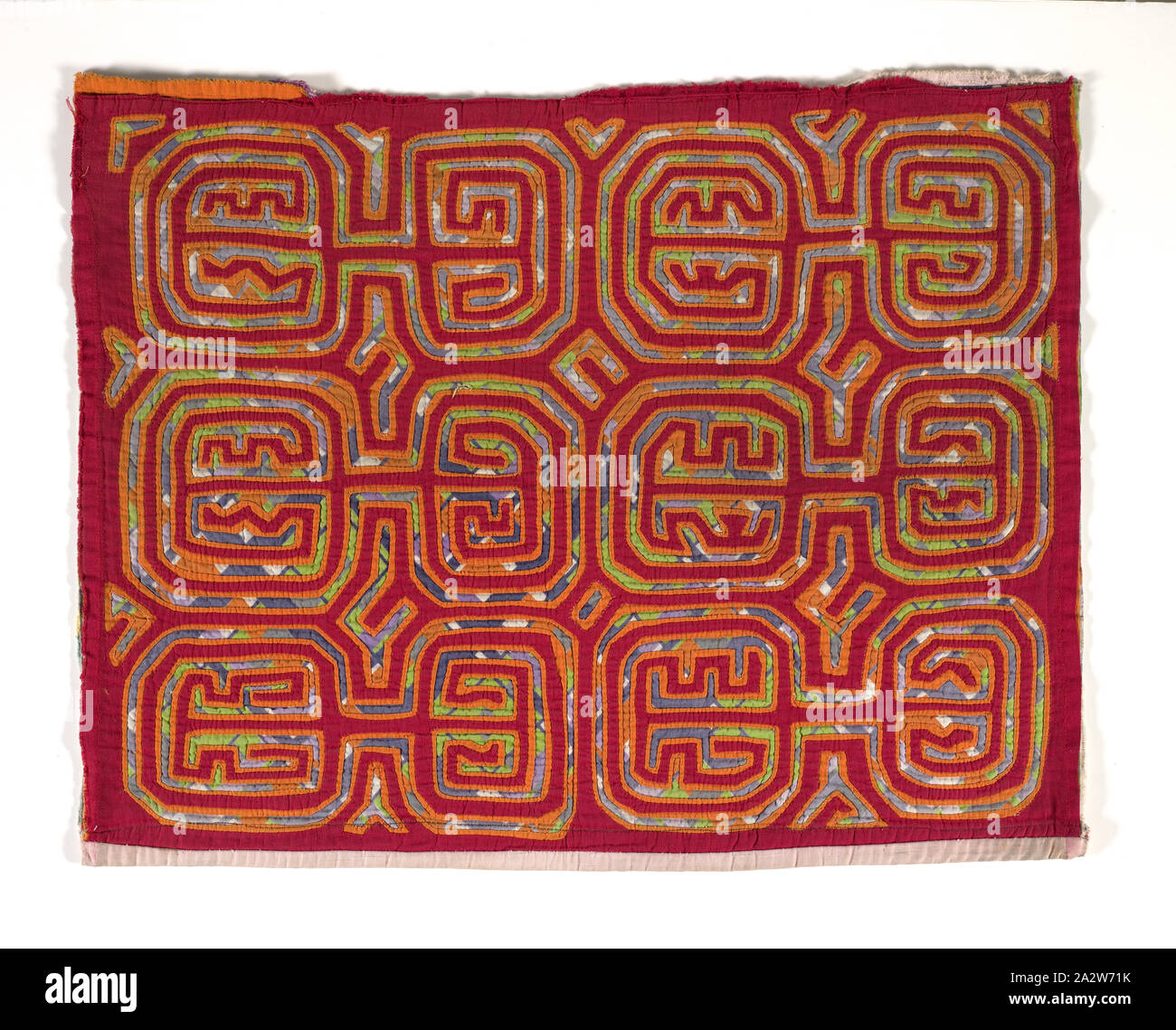 Shirt Panel (Mola), Kuna, ca. 1950 s, Appliqued cotton, 18-1/4 x 23-1/4-in., Textil und Mode Kunst Stockfoto