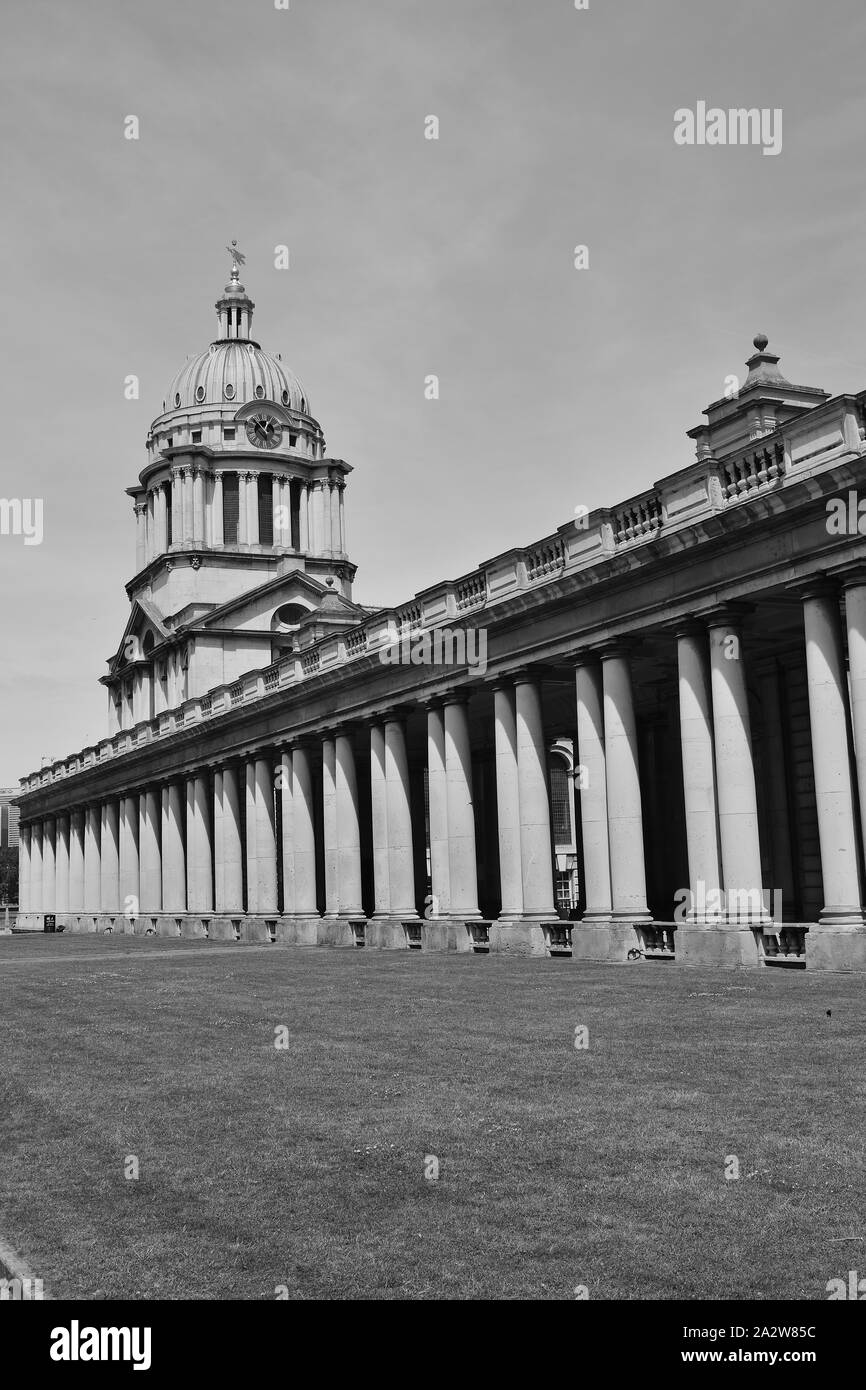 London Greenwich. Vereinigtes Königreich. 1. Juni 2019. der Universität von Greenwich in Schwarz und Weiß Stockfoto