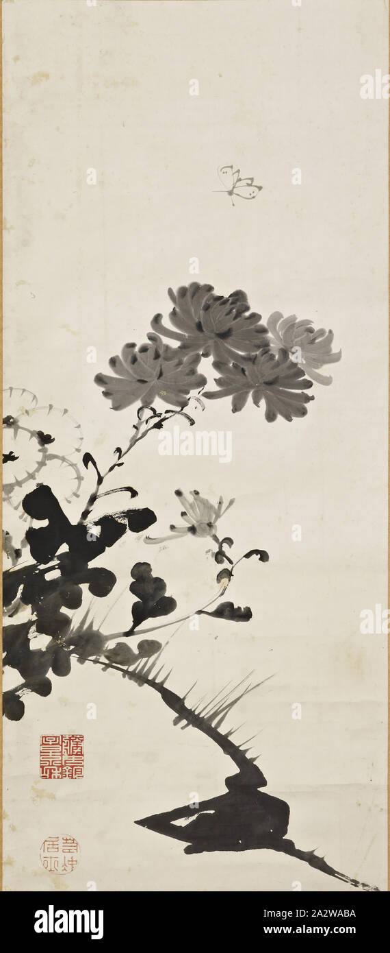 Chrysanthemen und Schmetterling, Itō Jakuchū (Japanisch, 1716-1800), Edo, über 1765, Tinte auf Papier, 39-1/4 x 17 in. (Bild) 65-1/4 x 18-1/4-in. (Mount) 20-1/4 x ca. 3/4 in. (Rolling bar), Künstler Dichtungen, Mark Beschreibung:, 1. Platz Radierung: Jokin azana Keiwa 2. Runde:, Asiatische Kunst Stockfoto