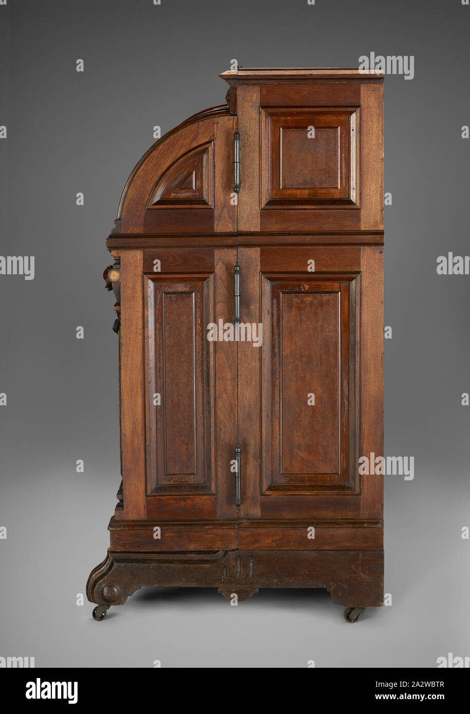 Maser Furnier Stockfotos Und Bilder Kaufen Alamy