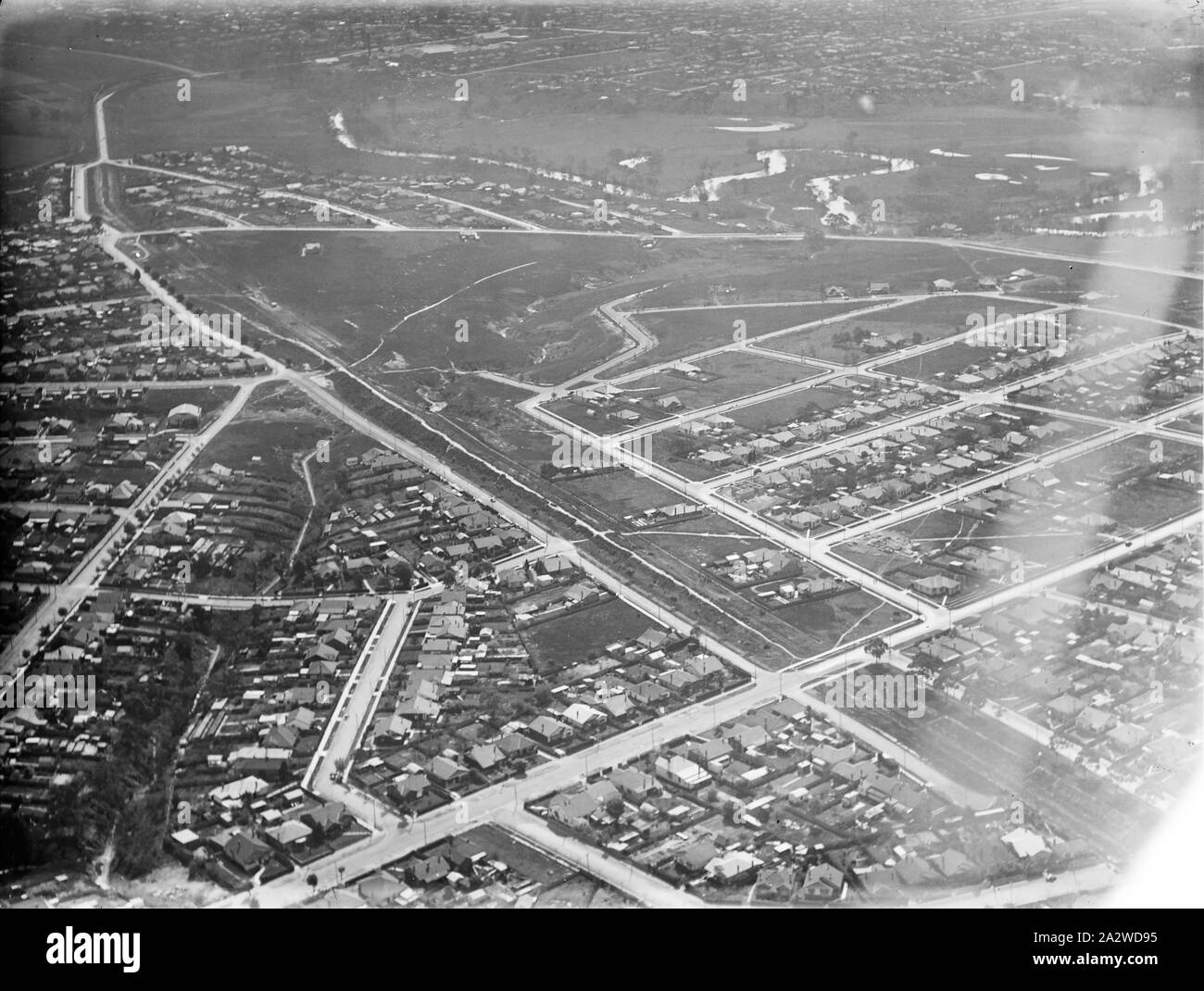 Glas Negativ - Luftbild der Vorstädte, ca. 1940 s, Schwarz und Weiß, die Hälfte der Platte negative mit einem Luftbild der Vorstädte, evtl. Coburg Stockfoto