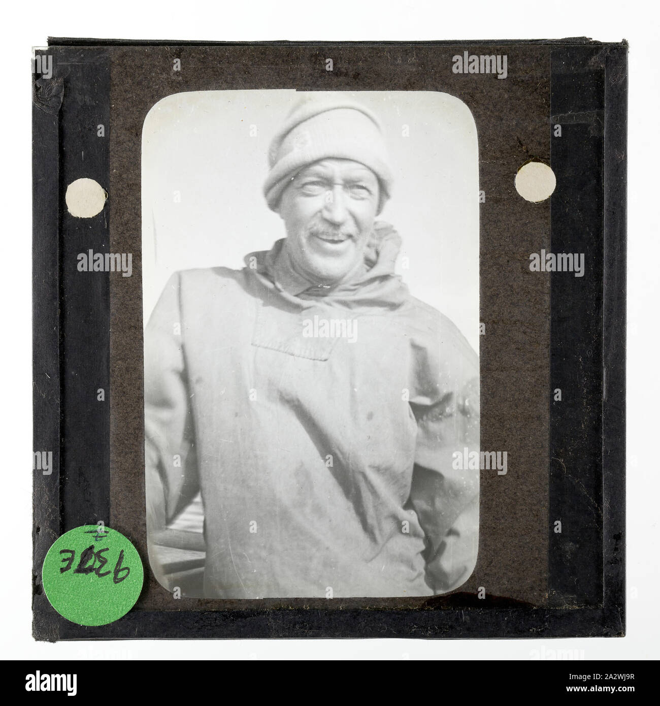 Lantern Slide-Portrait von Lincoln Ellsworth, Ellsworth Relief Expedition, Antarktis, 1935-1936, Laterne Folie von Lincoln Ellsworth, Antarktis. Einer der 328 Bilder in verschiedenen Formaten wie Kunstwerke, Fotografien, Glasnegative und Laterne Folien Stockfoto