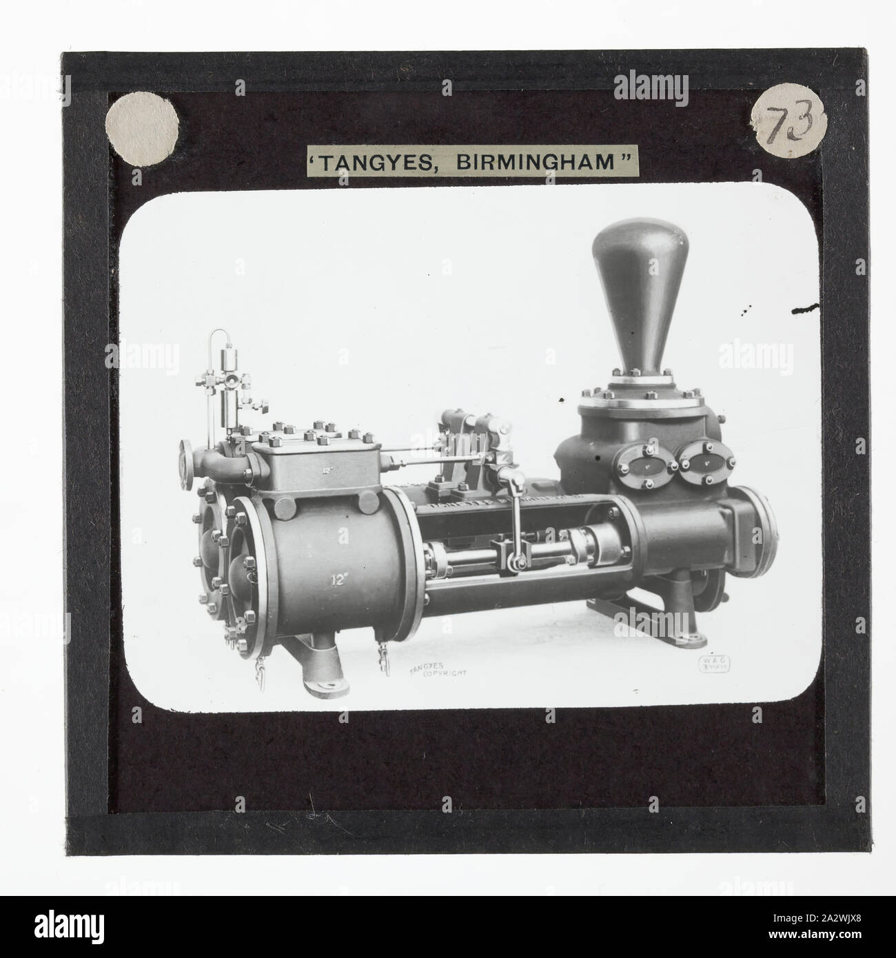 Lantern Slide-Tangyes Ltd, speziellen Ram-Pumpe, um 1910, eine der 239 Glas Laterne Folien, Produkte von Tangyes begrenzt Ingenieure von Birmingham, England hergestellt. Die Bilder gehören verschiedene Produkte wie Motoren, Kreiselpumpen, Hydraulikpumpen, Gasproduzenten, Materialprüfung, Pressen, Werkzeugmaschinen, Hydraulikzylinder etc. Tangyes war ein Unternehmen, das von 1857 bis 1957 betrieben. Sie produziert eine Vielzahl von Engineering Stockfoto