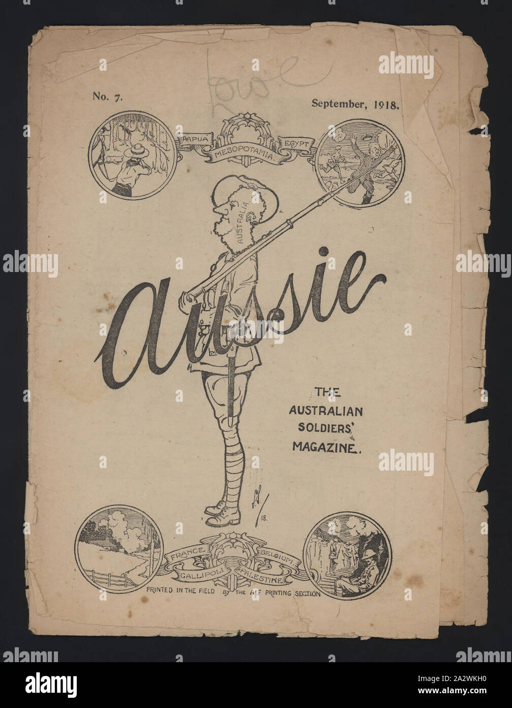 Magazin - "Aussie", Nr. 7, September 1918, Ausgabe des Ersten Weltkriegs - ära Veröffentlichung mit dem Titel "Aussie", "Die australische Soldaten "Magazin", Band Nr. 7 vom September 1918. Gedruckt in das Feld von der AIF drucken Abschnitt. Eine Sammlung von Kopien der Zeitschriften 'Aussie' im Museum Victoria Sammlung vom 5. Juni 1918 - 15. Januar 1929 datiert. "Aussie" (1918 - ca. 1929) war ein kommerzielles Magazin der Stellungnahme, Überprüfung und Unterhaltung. Es war Stockfoto