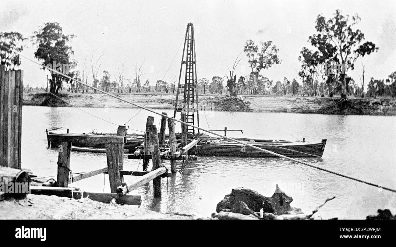 Negative - Euston, New South Wales, 1924, Beginn der Arbeiten auf der Euston Brücke über den Murray River Stockfoto