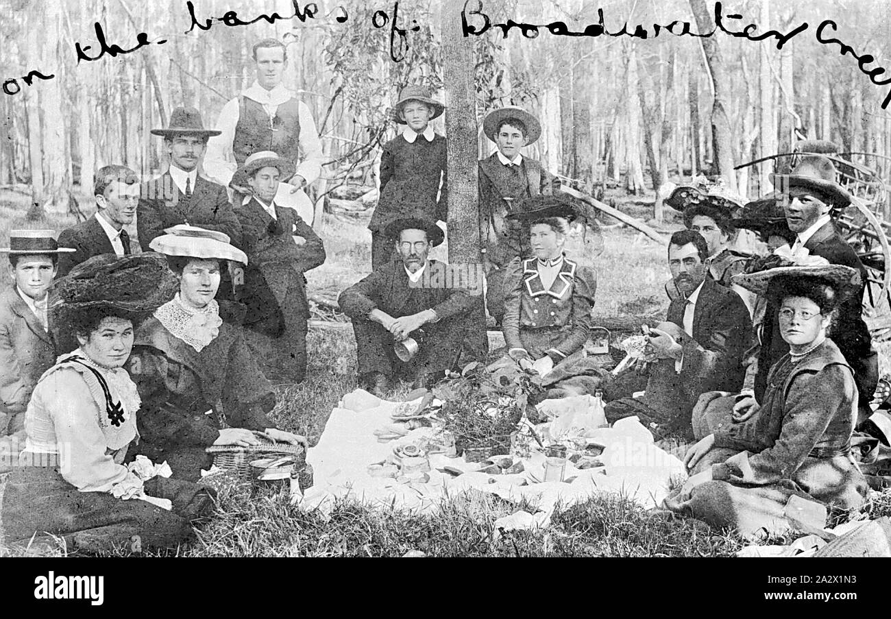 Negative - Lawrence, New South Wales, 1906, ein Picknick statt nach einem taufgottesdienst im Broadwater Creek auf der Clarence River Stockfoto