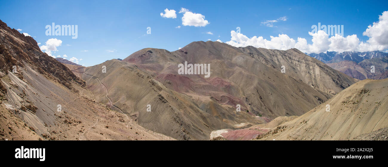 Panoramablick auf das Indus-Tal in Ladakh, Indien Stockfoto